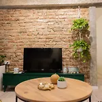 Three Doors Apartments, Kiwi 1+1 Apartment