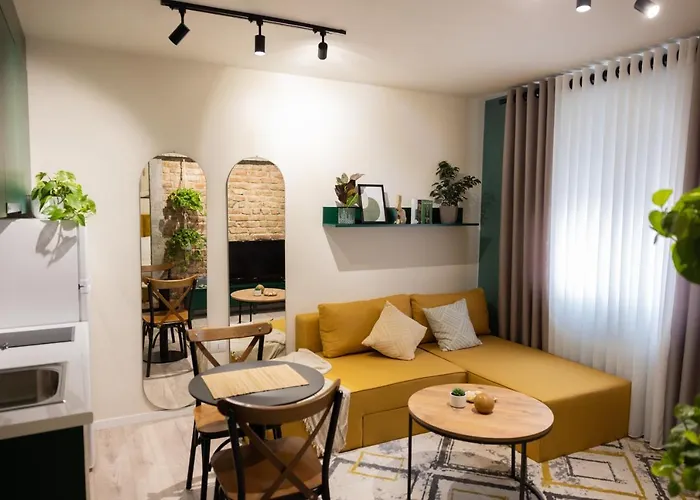 Three Doors Apartments, Kiwi 1+1 Apartment